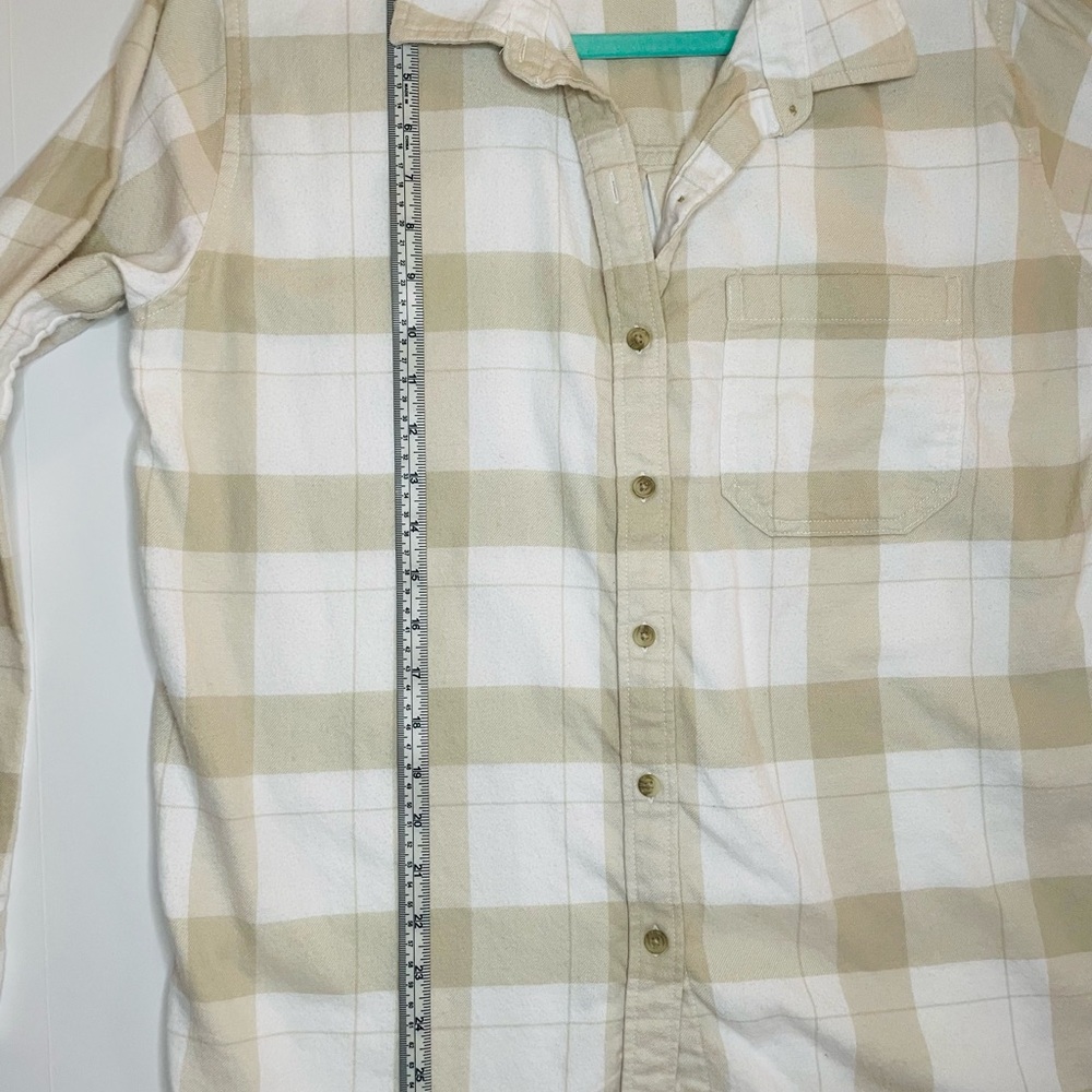 American Eagle Outfitters Women's White and Tan Plaid Shirt